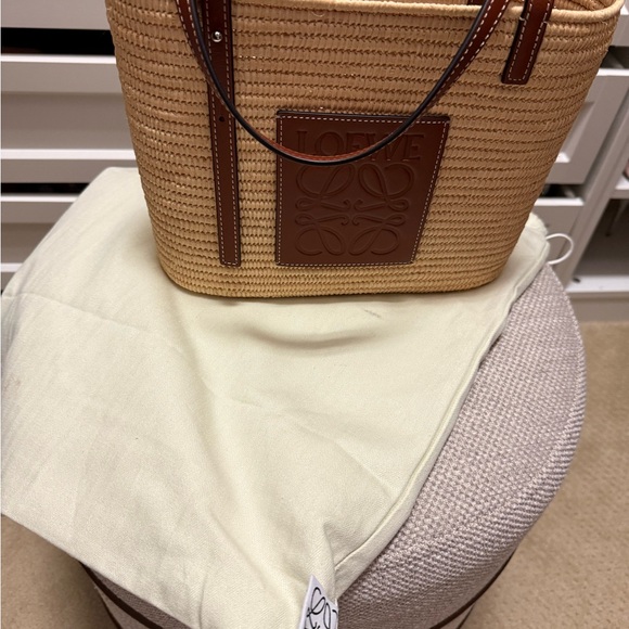 LOEWE
Raffia Small Square Basket Tote Bag Natural Tan - Picture 4 of 7